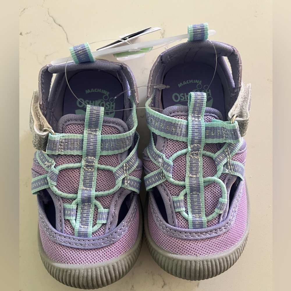 Toddler girl Oshkosh machine washable sandals shoes
